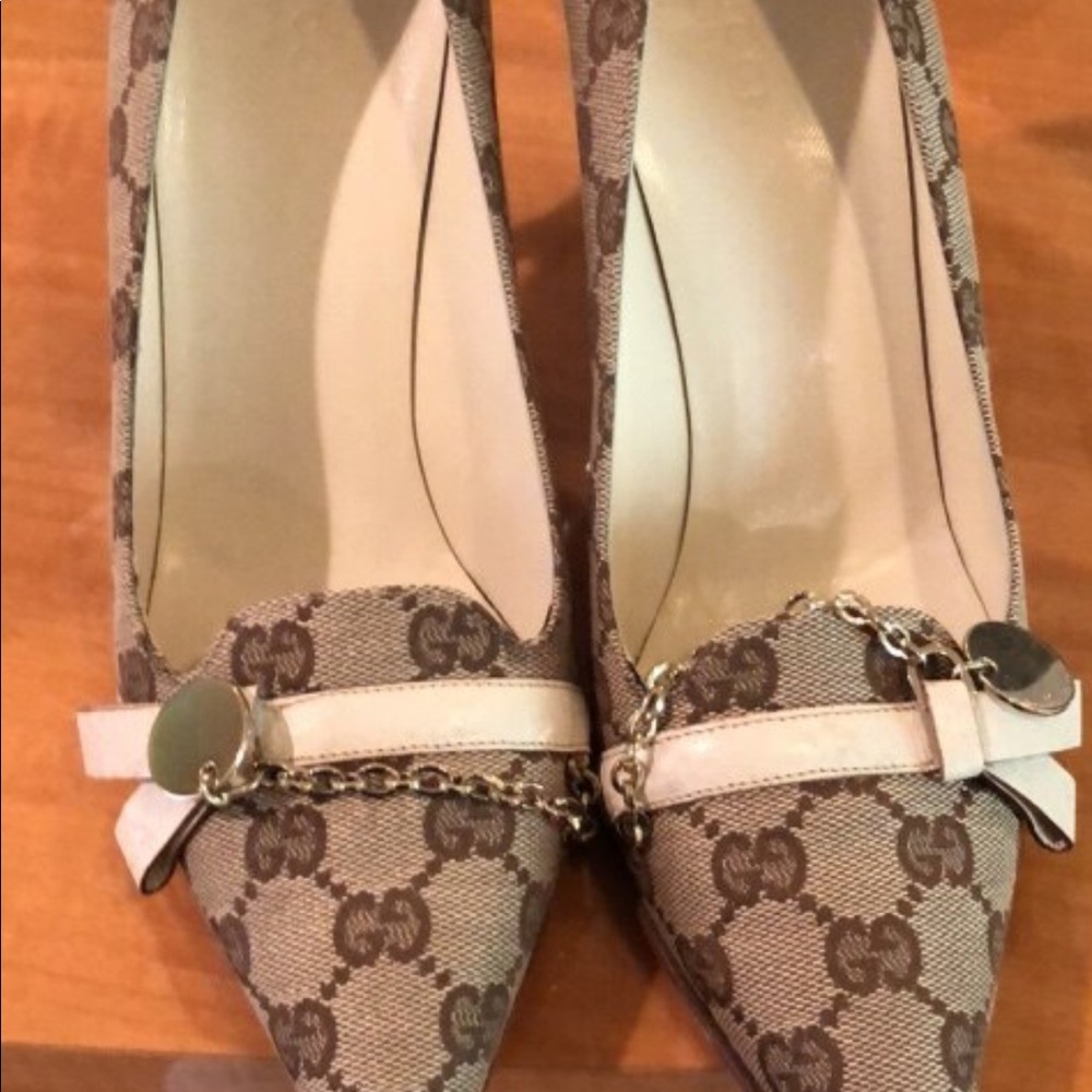 Gucci shoes